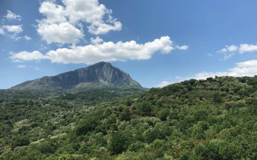 Casale  al grezzo vista mare a Scario