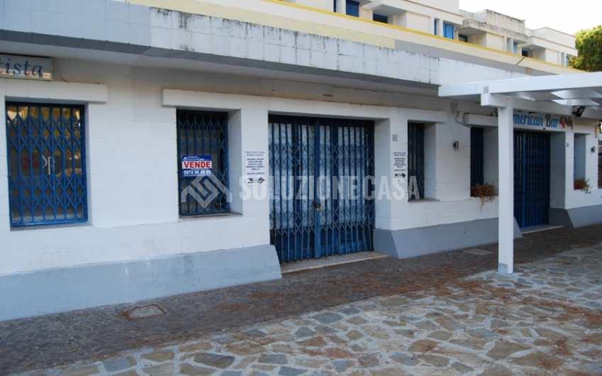 SC968 Locale commerciale Castellabate  Lago