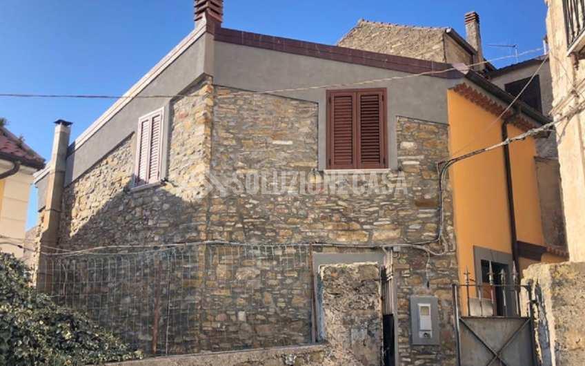 SC1132 Appartamento bilivelli da ultimare nel borgo di Castellabate