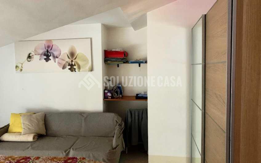 SC1135 Appartamento su due livelli con box auto Agropoli zona Moio