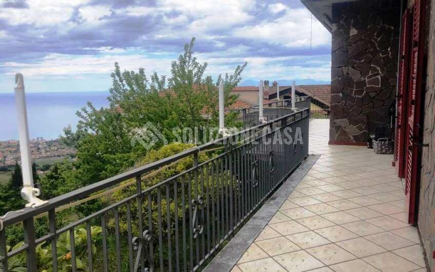 SC1184 Appartamento in bifamiliare con vista mare a Castellabate contrada Valle