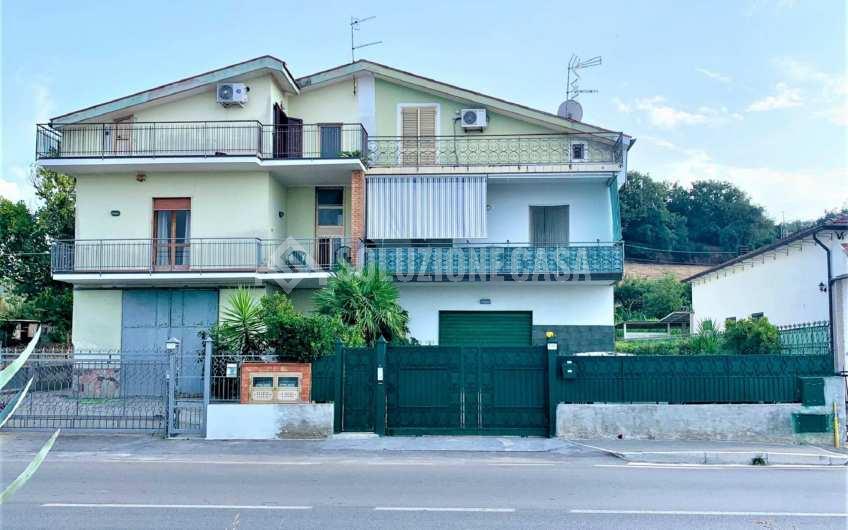 SC1136 Appartamento con box auto Agropoli frazione Mattine