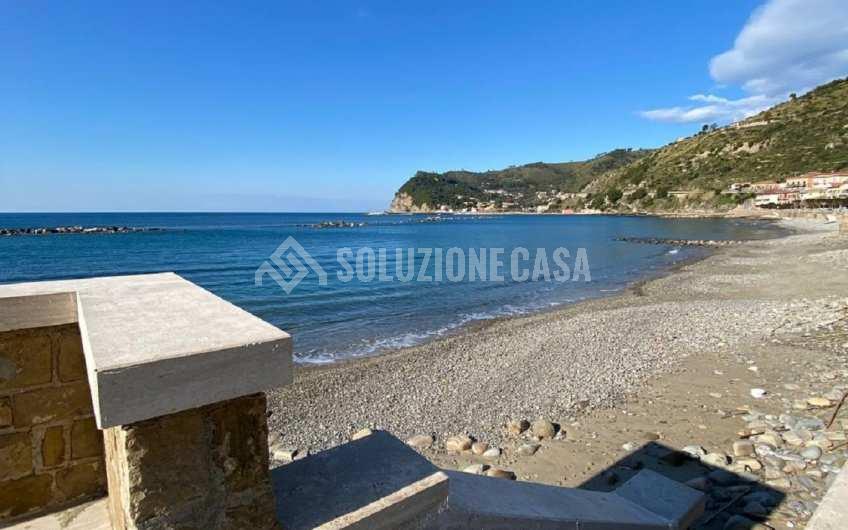 SC1211 Appartamento al mare con terrazzo Agnone Cilento