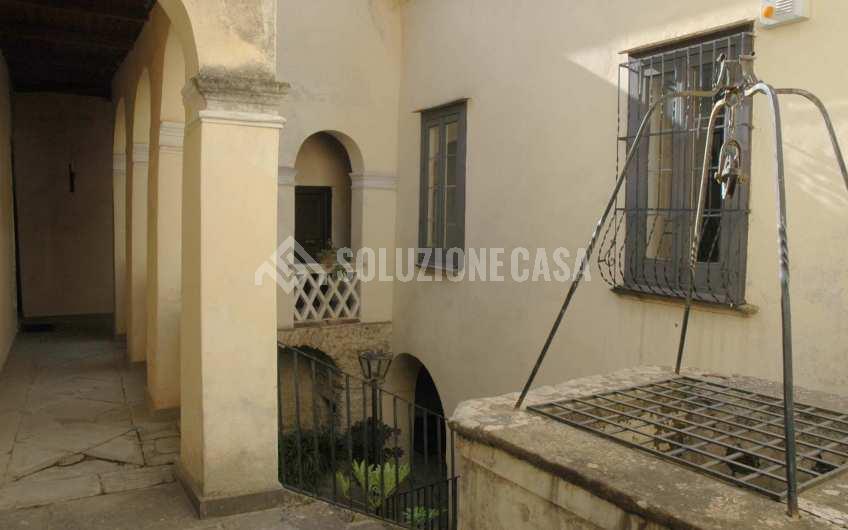 SC934 Prestigioso palazzo d’epoca nel borgo di Ogliastro Cilento