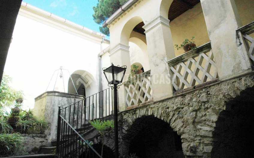 SC934 Prestigioso palazzo d’epoca nel borgo di Ogliastro Cilento