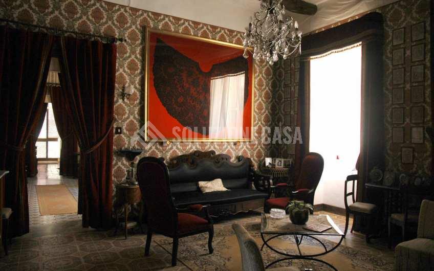 SC934 Prestigioso palazzo d’epoca nel borgo di Ogliastro Cilento