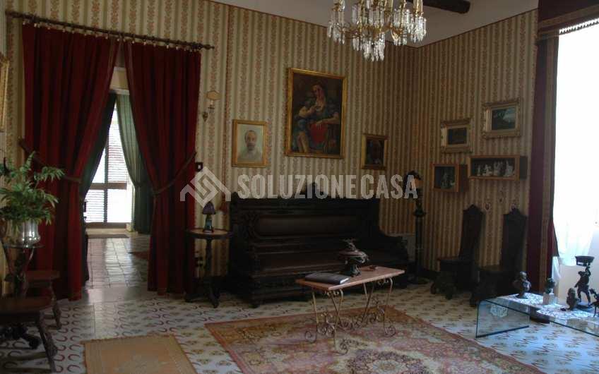 SC934 Prestigioso palazzo d’epoca nel borgo di Ogliastro Cilento