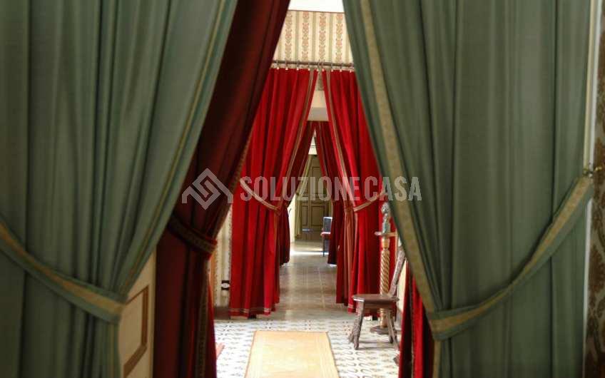 SC934 Prestigioso palazzo d’epoca nel borgo di Ogliastro Cilento