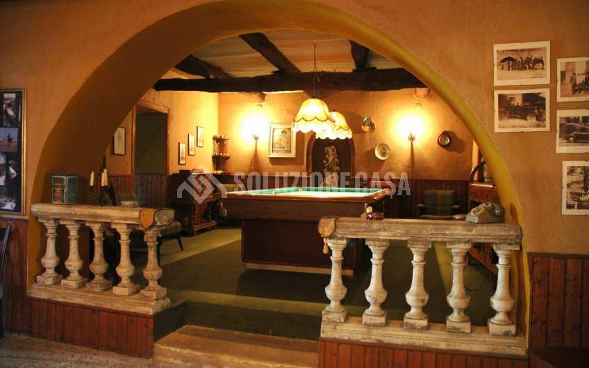 SC934 Prestigioso palazzo d’epoca nel borgo di Ogliastro Cilento