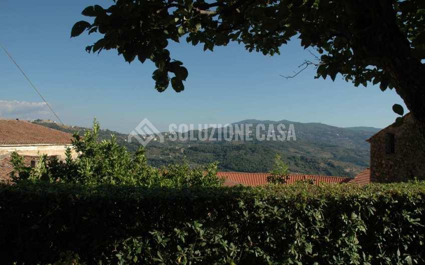 SC934 Prestigioso palazzo d’epoca nel borgo di Ogliastro Cilento