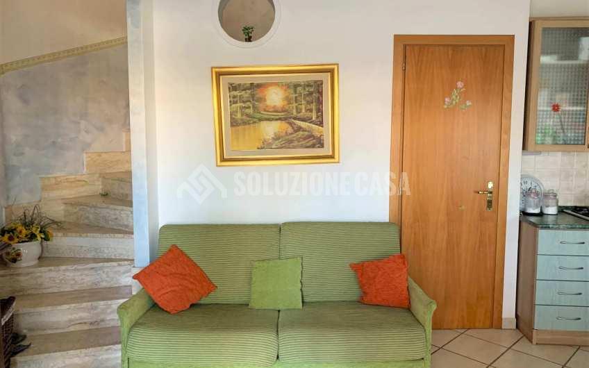 SC1223 Villetta a schiera con giardino e box auto  Agropoli Mattine