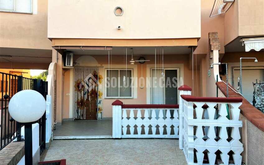 SC1223 Villetta a schiera con giardino e box auto  Agropoli Mattine