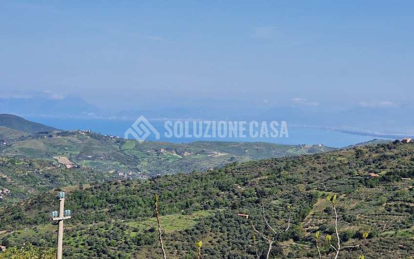 SC1228 Casa di campagna con terreno a Perdifumo