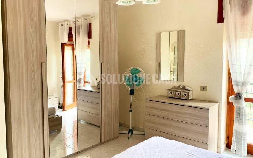 SC1232 Fabbricato plurifamiliare con terreno a Laureana Cilento località Acquasanta