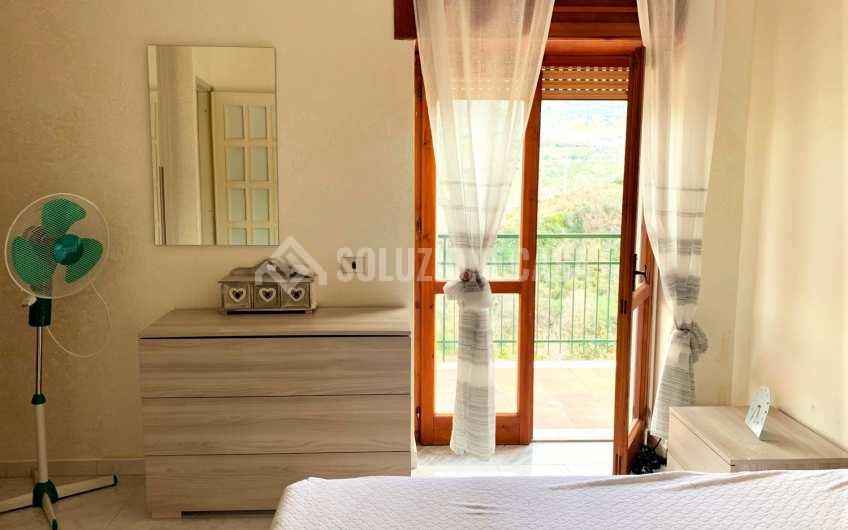 SC1232 Fabbricato plurifamiliare con terreno a Laureana Cilento località Acquasanta