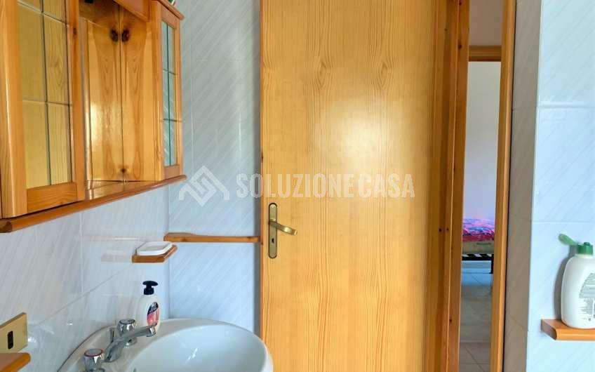 SC1232 Fabbricato plurifamiliare con terreno a Laureana Cilento località Acquasanta