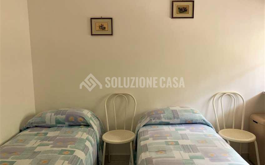 SC1232 Fabbricato plurifamiliare con terreno a Laureana Cilento località Acquasanta