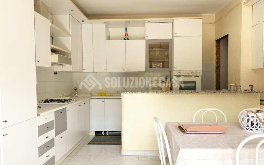 SC1232 Fabbricato plurifamiliare con terreno a Laureana Cilento località Acquasanta