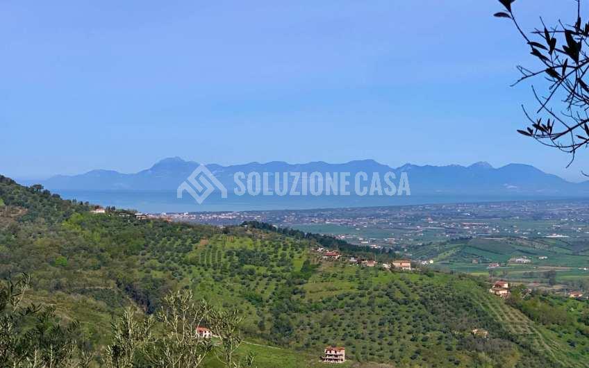 SC1231 Casolare in pietra con terreno a Cicerale