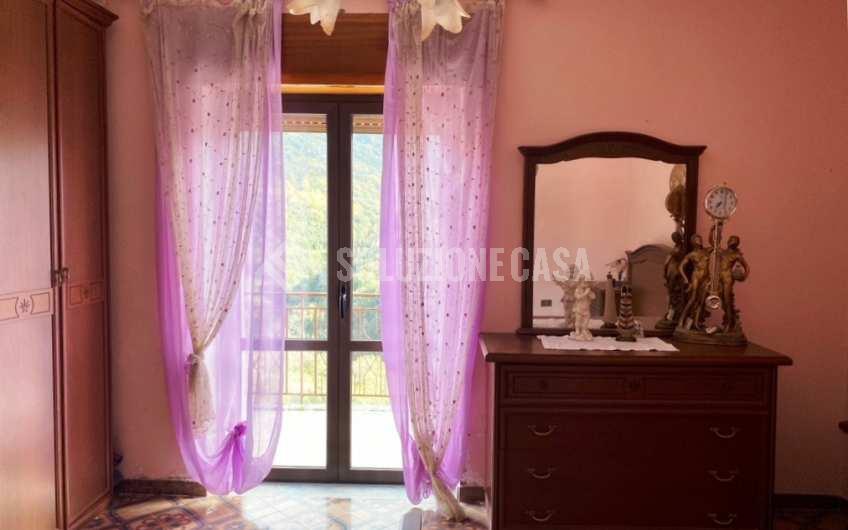 SC1172 Appartamento con cantina nel borgo di Ostigliano a Perito