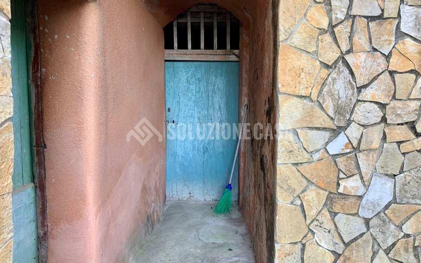 SC1242 Fabbricato affiancato a San Mango Cilento