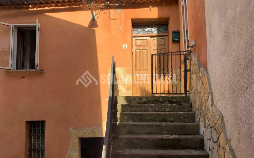 SC1242 Fabbricato affiancato a San Mango Cilento