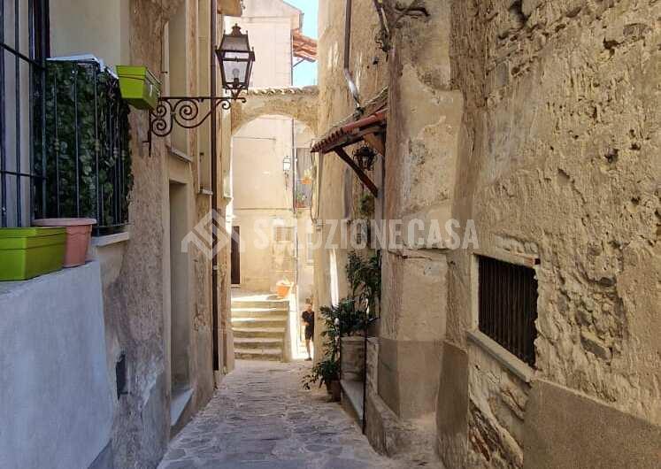 SC1238 Appartamenti in vendita nel borgo medievale di Castellabate