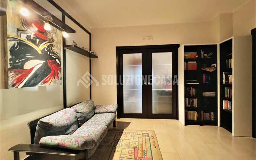 SC1261 Villa bifamiliare su 3 livelli di recente costruzione con giardino privato