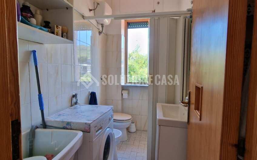 SC1255 Appartamento con spazio esterno e vista mare a Santa Maria di Castellabate
