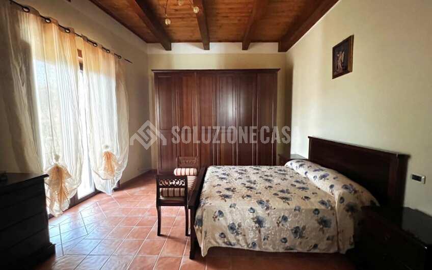 SC1253 Vendesi due unità abitative nel borgo di Rutino