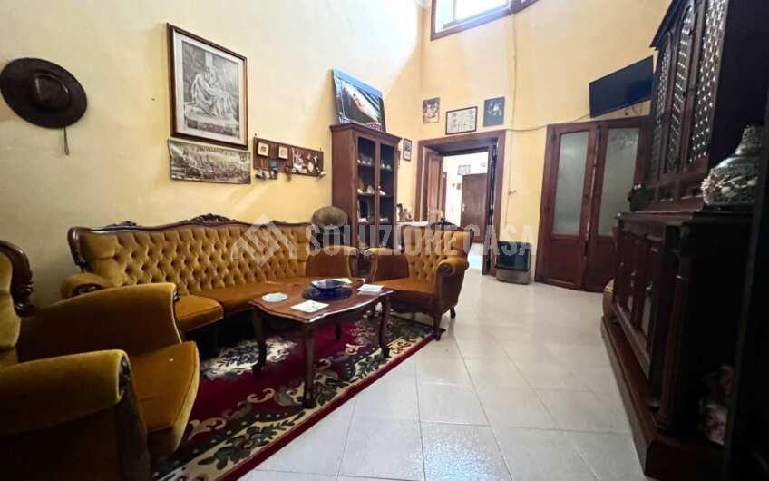 SC1253 Vendesi due unità abitative nel borgo di Rutino