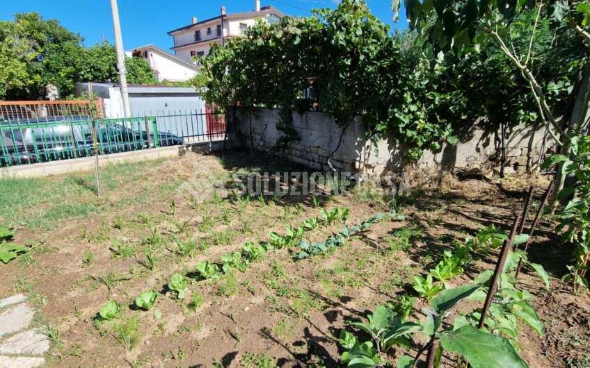 SC1255 Appartamento con spazio esterno e vista mare a Santa Maria di Castellabate