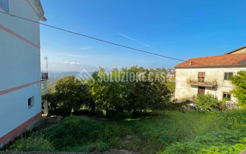 SC1264 Appartamento con ingresso indipendente e terrazzo ad Ogliastro Cilento