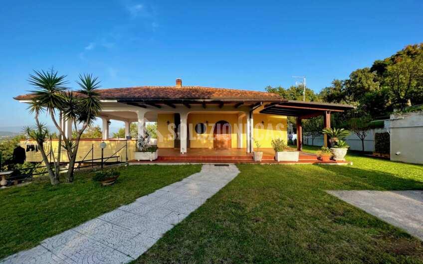 SC1258 Stupenda villa vista mare a Laureana Cilento