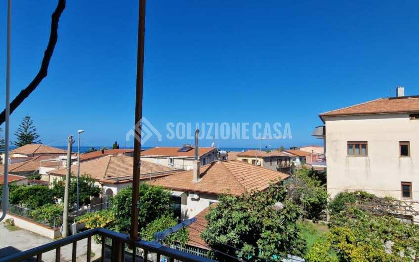 SC1255 Appartamento con spazio esterno e vista mare a Santa Maria di Castellabate