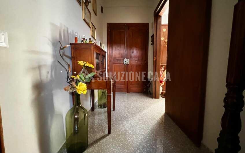 SC1253 Vendesi due unità abitative nel borgo di Rutino