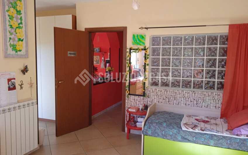 SC1267 Villa su due livelli con ampio giardino in Montecorice località Giungatelle