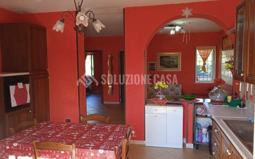 SC1267 Villa su due livelli con ampio giardino in Montecorice località Giungatelle