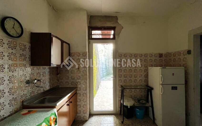 SC1266 Fabbricato con corte esterna a Torchiara località Sant’Antuono