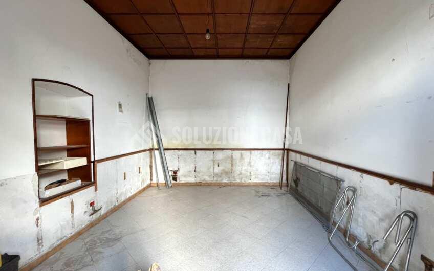 SC1266 Fabbricato con corte esterna a Torchiara località Sant’Antuono