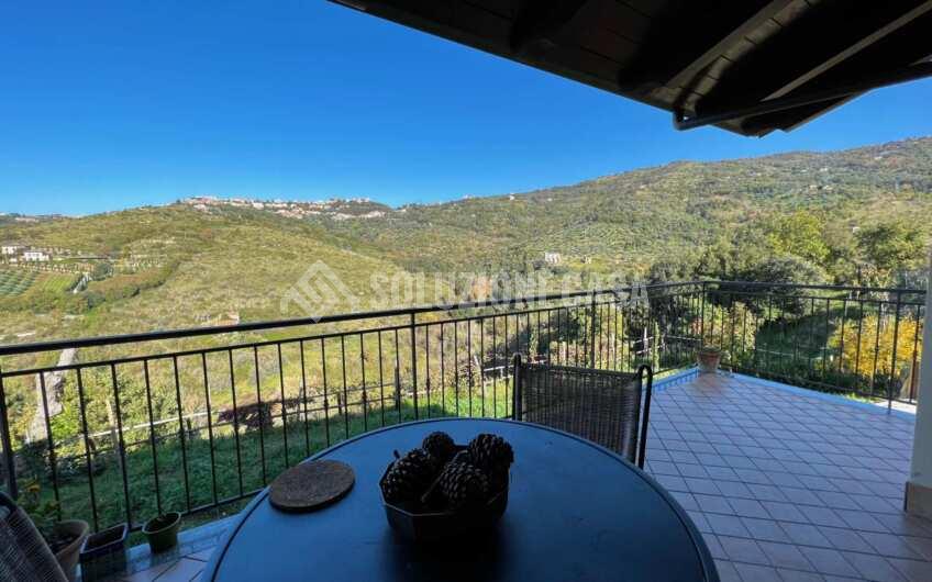 SC1270 Panoramico Casale in pietra con dependance di recente costruzione a Prignano Cilento