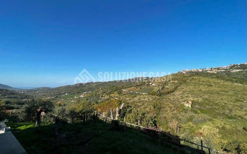 SC1270 Panoramico Casale in pietra con dependance di recente costruzione a Prignano Cilento