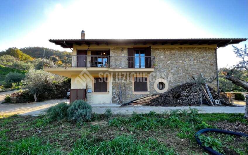 SC1270 Panoramico Casale in pietra con dependance di recente costruzione a Prignano Cilento