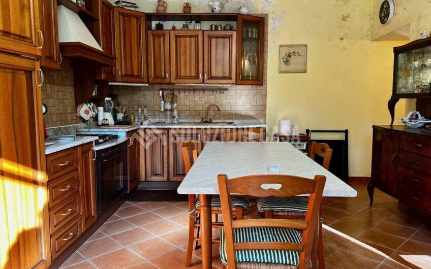 SC1268 Fabbricato semindipendente  con giardino a Perdifumo contrada Noce