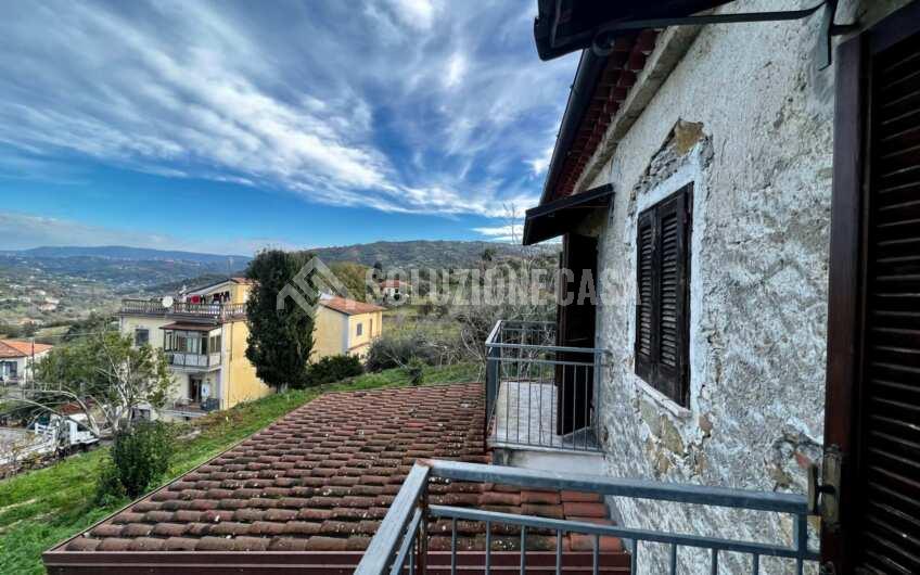 SC1268 Fabbricato semindipendente  con giardino a Perdifumo contrada Noce