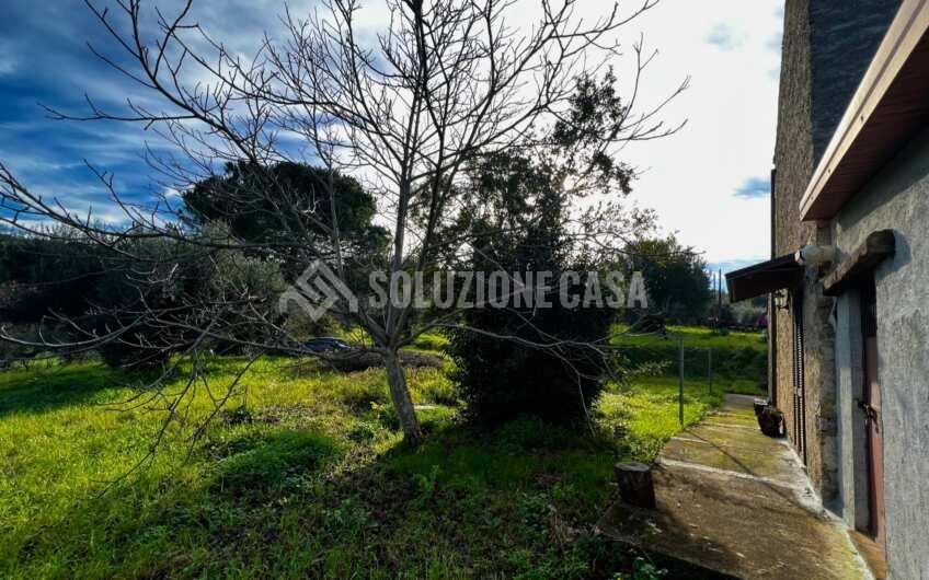 SC1268 Fabbricato semindipendente  con giardino a Perdifumo contrada Noce