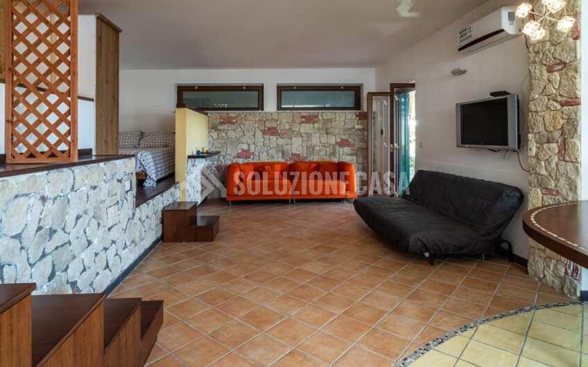 SC1278 Villa con giardino e area piscina  a Castellabate