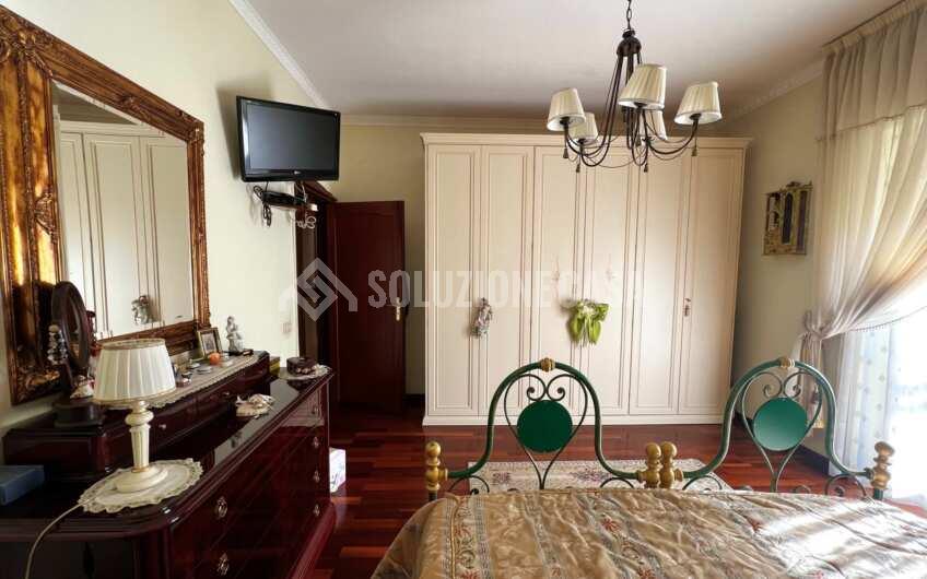SC1274 Appartamento con stupendo terrazzo presso il porto e il centro storico di Agropoli