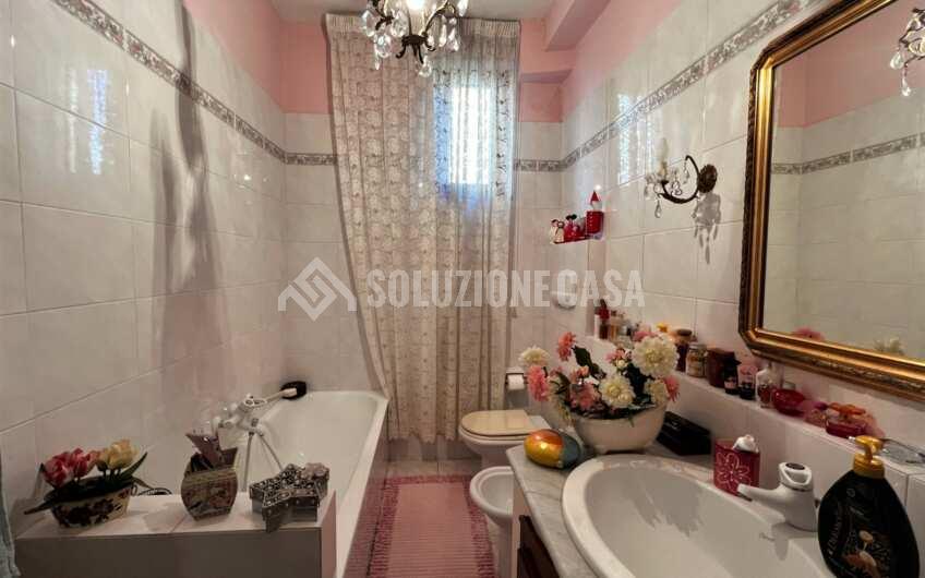 SC1274 Appartamento con stupendo terrazzo presso il porto e il centro storico di Agropoli