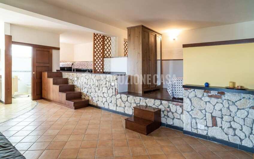 SC1278 Villa con giardino e area piscina  a Castellabate